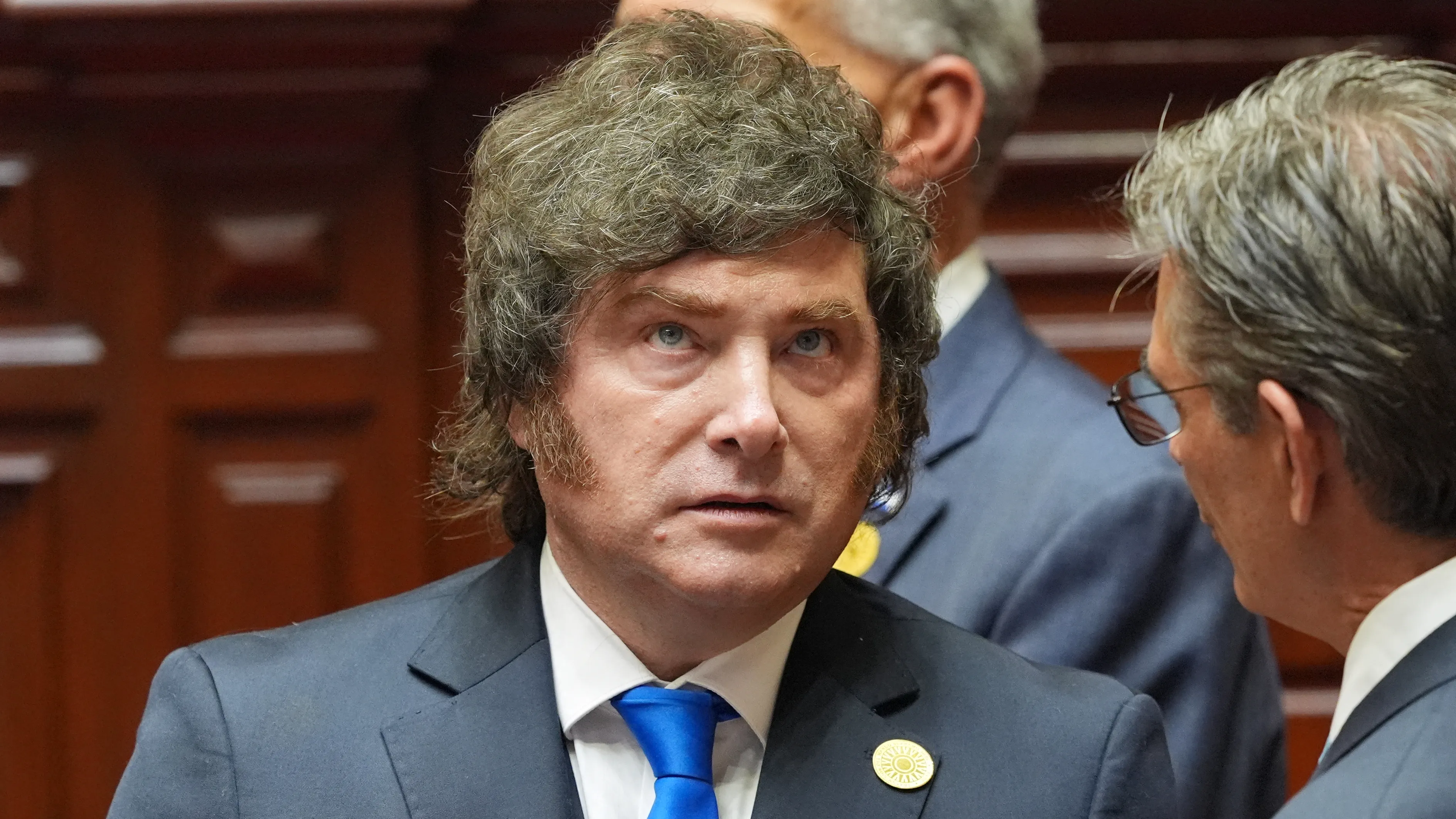 阿根廷总统米莱签署新法令:煽动仇恨外国人将被禁止入境并驱逐